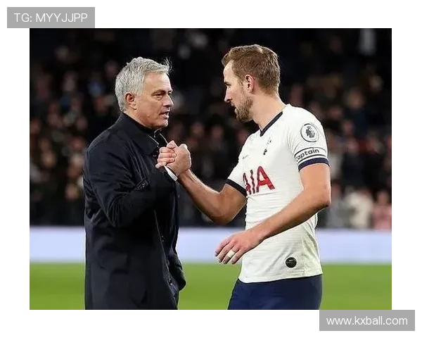 鲁伊科斯塔赛前力挺穆帅继续留队